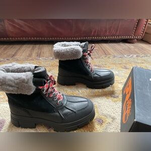 Brand new UGG winter boots size 9.5 women’s never worn